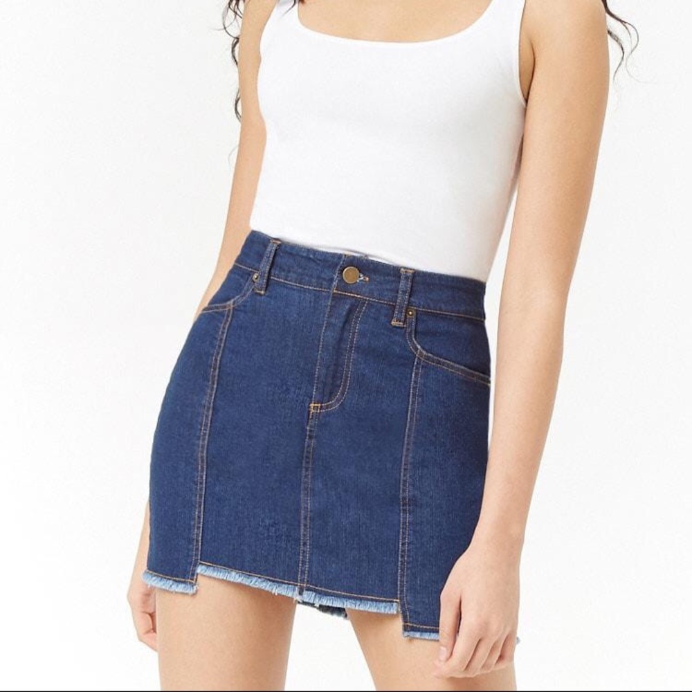 Forever 21  Frayed Step-Hem Denim Mini Skirt